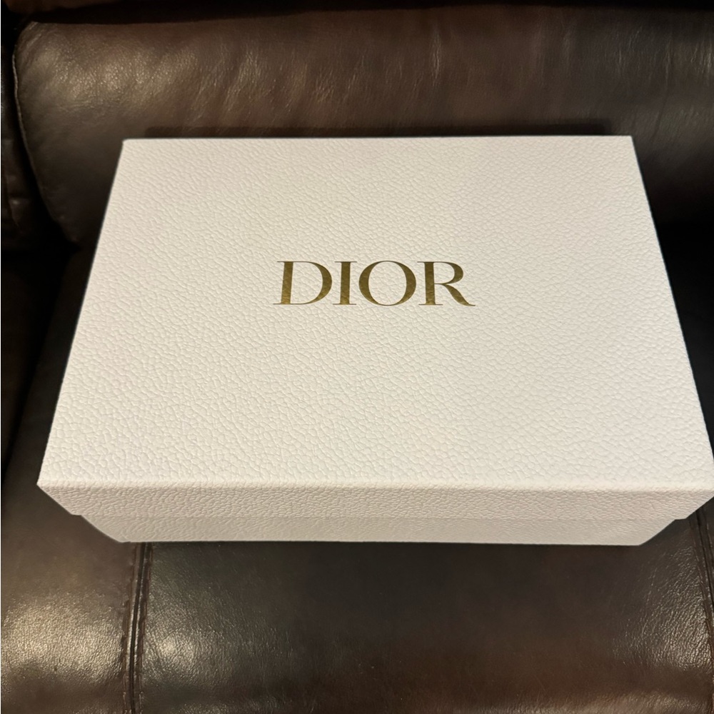 DIOR Empty Gift Box! Size Large. New!